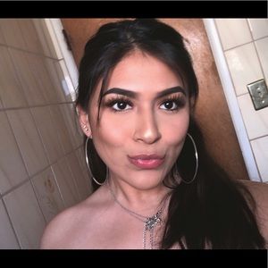 Meet your Posher, Salma